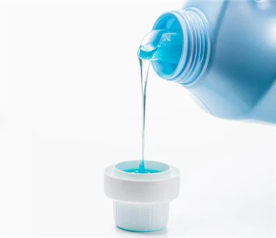 ผงซักฟอกซักผ้าเข้มข้นและไม่ระคายเคือง